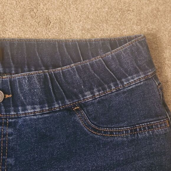 New York & Company Pull-On Flare Leg Jeans Size XL - Picture 5 of 9